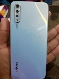 vivo S1