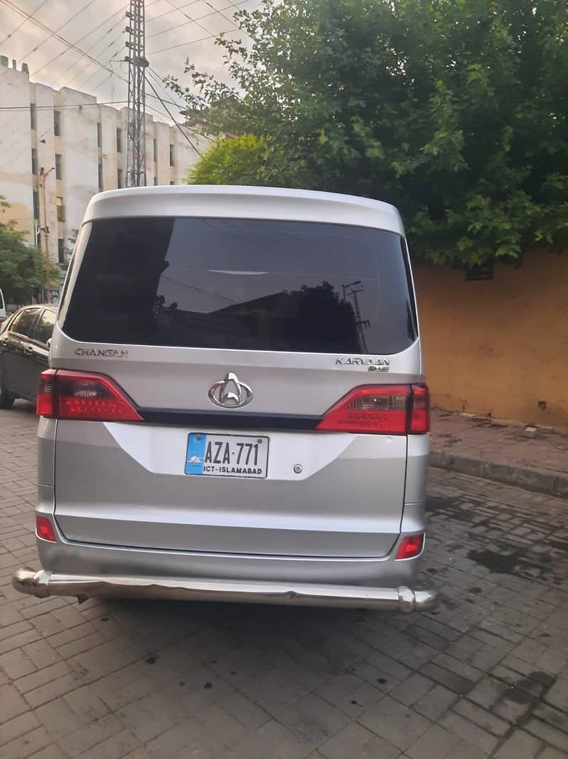 Changan karwan 7