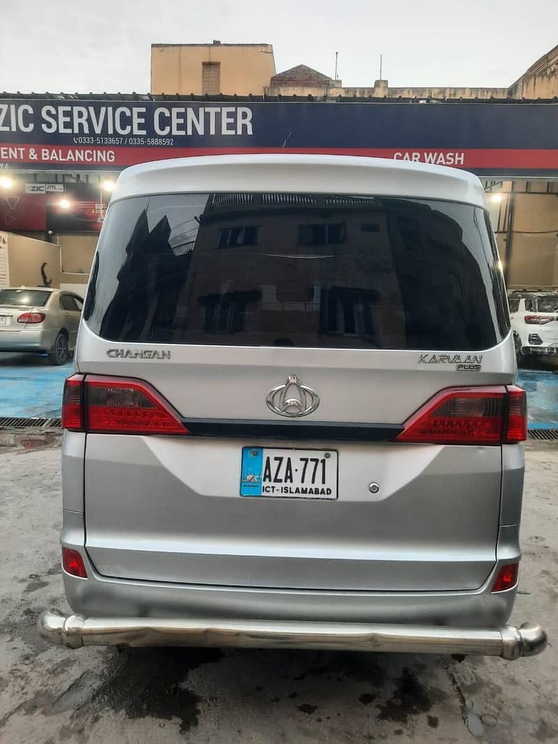 Changan karwan 11