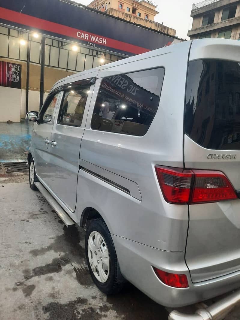 Changan karwan 12