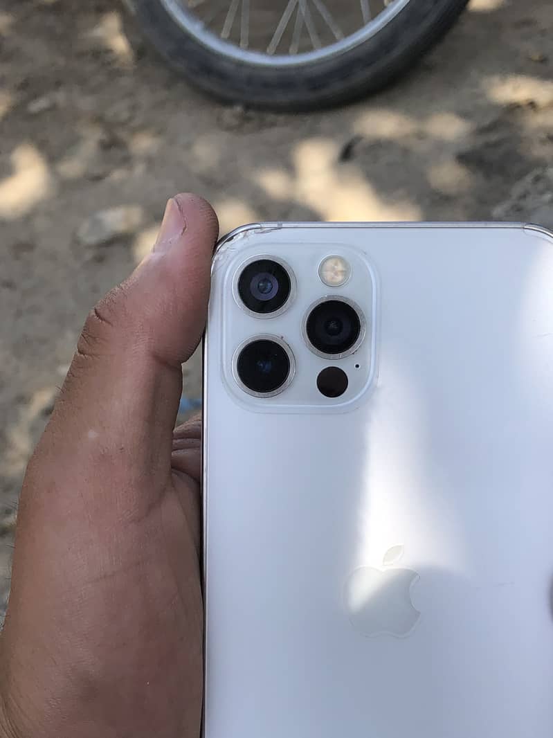 iPhone 12 Pro 0