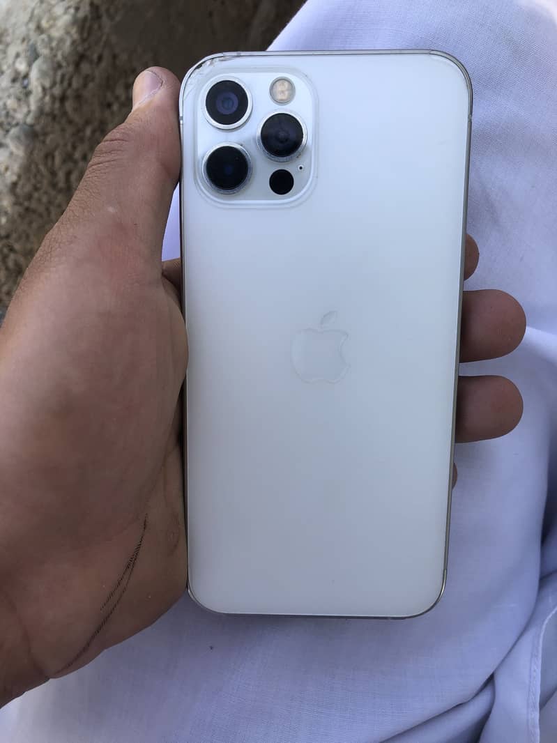 iPhone 12 Pro 4