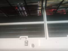 pell 1.5 ton DC inverter good condition