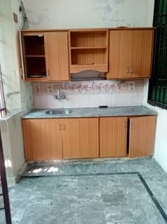 4 marla 1st floor for rent