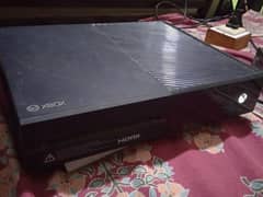 XBOX ONE WITH CDS