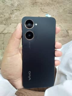 VIVO YO3T 4/64 FULL BOX  CONDITION 10/10