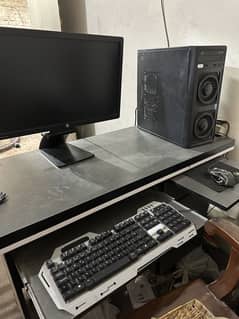 i7 4th Gen 8GB Ram 128GB SSD 1TB Hard 2GB AMD Graphic Card Mukamal Set