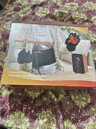 Hand function training device