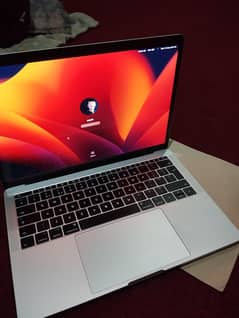 MacBook pro 8GB RAM |  256GB Storage