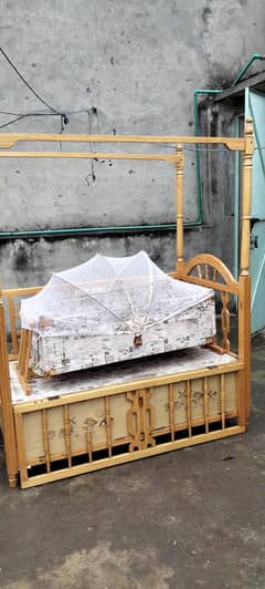 baby cot