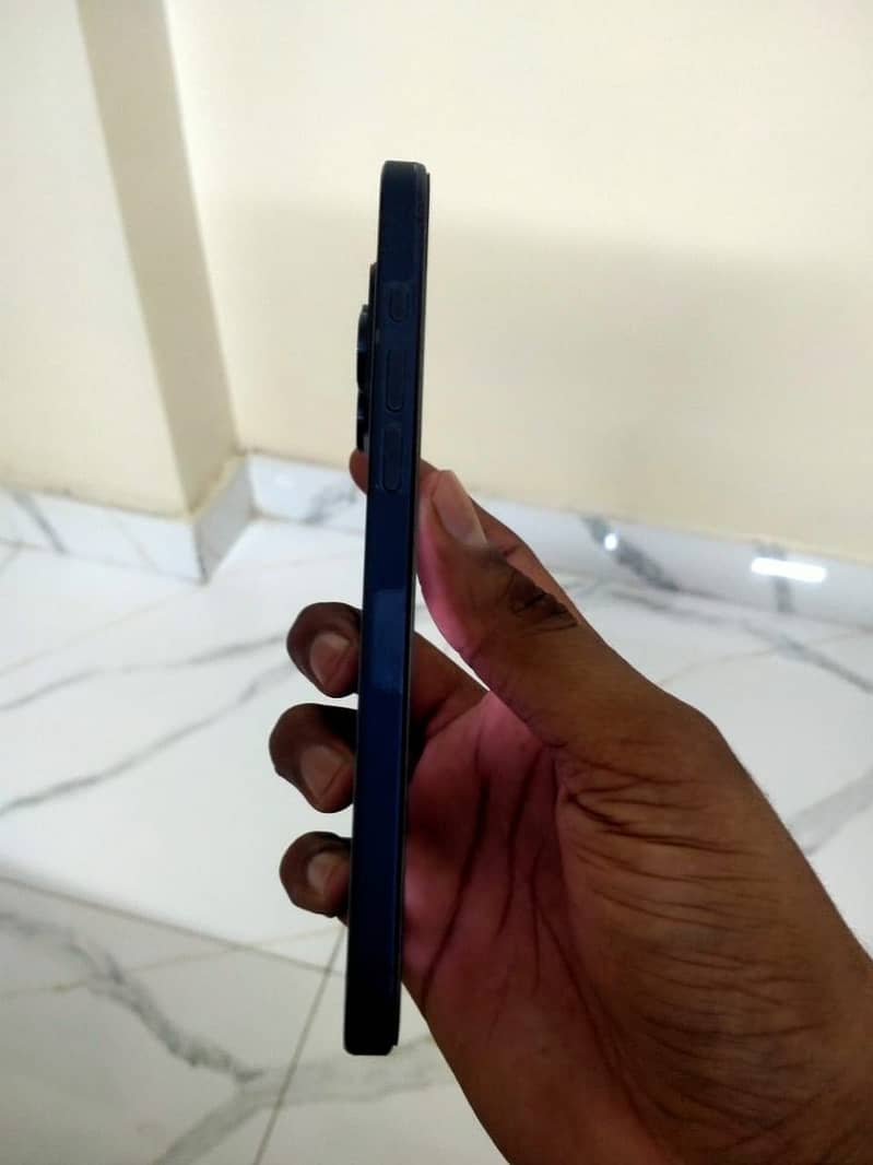 Iphone 15 pro max 4