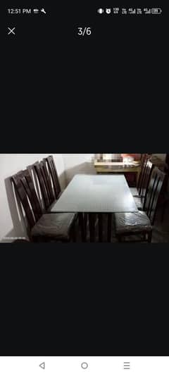 New Condition Dining Table For Sale
