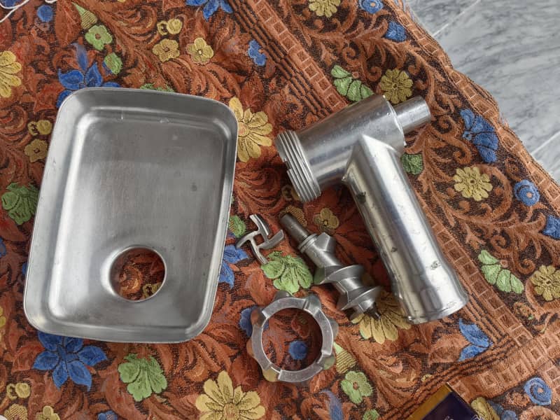 GEEPAS SUPER MEAT GRINDER 5