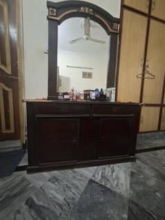 Dressing table