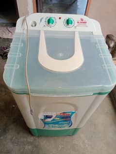 Jumbo Size Washing Machine 10/10 condition. Only 1 month used.