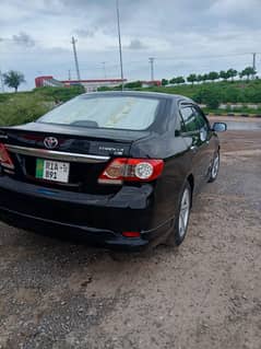 toyota Gli black Colour