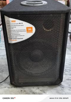 JBL DJ bluetooth speaker with mic options.
