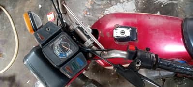 Yamaha 2 Stroke Bike, Running condition all ok.