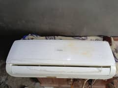 Haier split ac 1 ton non inverter in mint condition