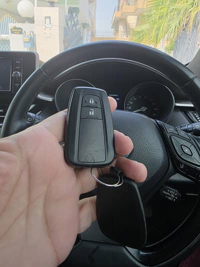 Toyota CHR Black Top