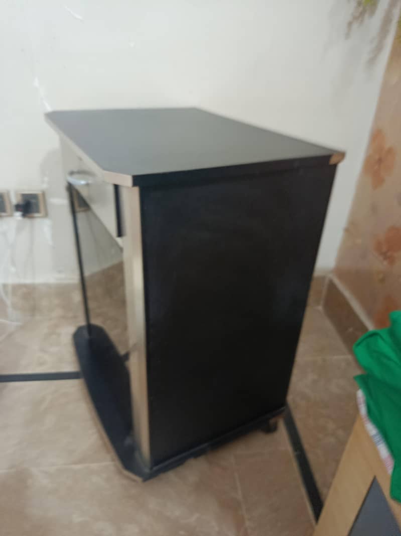 Tv trolly 1