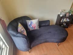 Un-used Velvet deewan in 100% perfect condition