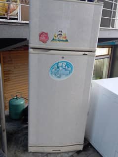 10/10 fridge for sale