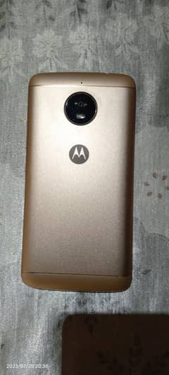 Motorola E4 Plus.