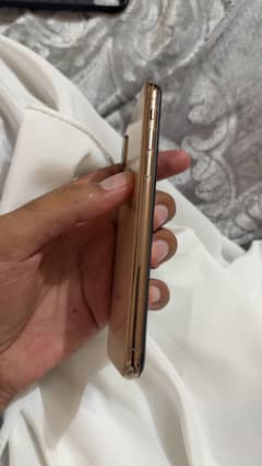 Iphone xs factory unlock