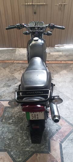 Suzuki GS 150