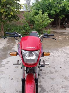 Honda pirdar 100 cc model 18 19