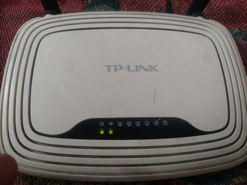 TP Link Router Double Antenna 2