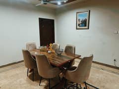 6 seater dinning table