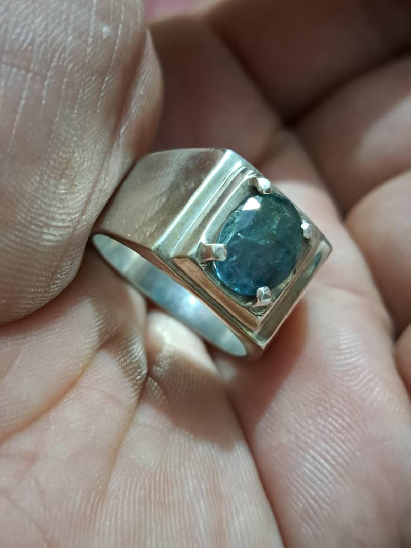 Emerald Ring / زمرد 2