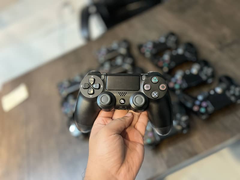 Ps4 used controllers 2