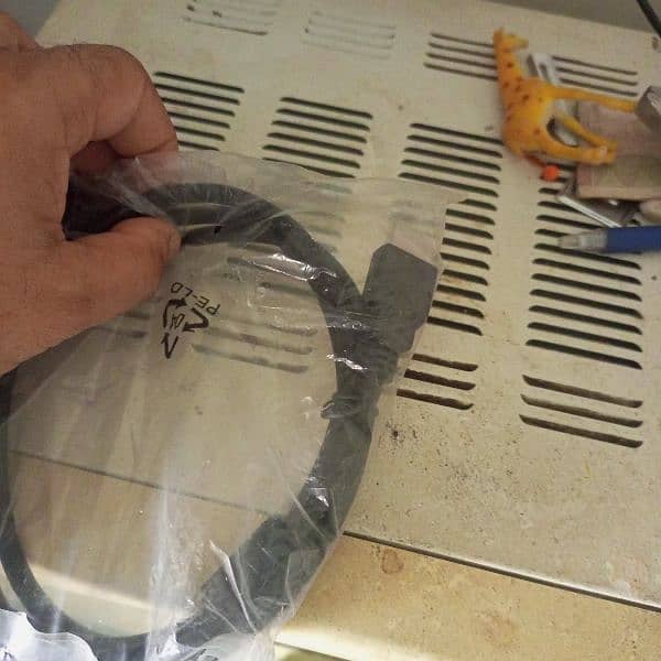 HDMI cable 0