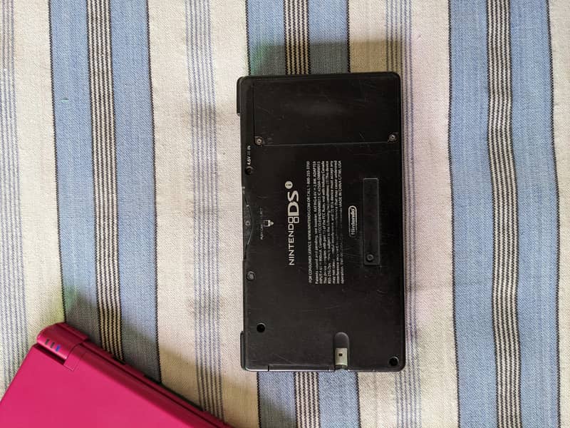 Nintendo DSi 2