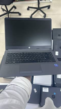 hp 240 G8