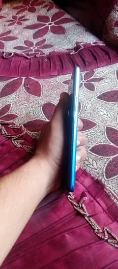Infinix hot10s 6 128 gb pta official prove only touch change but origi