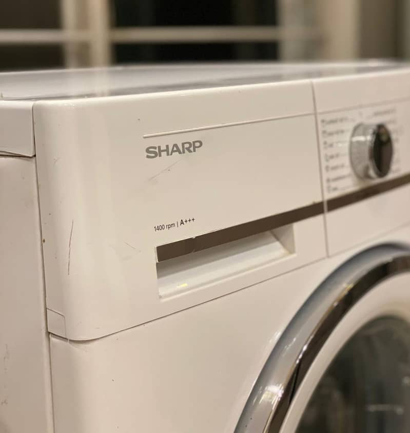 SHARP (JAPANESE) FULLY AUTOMATIC  WASHING MACHINE 1