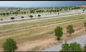Dha Phase 5 Sector F1 Street Prime Location 1 Kanal Plot For Sale