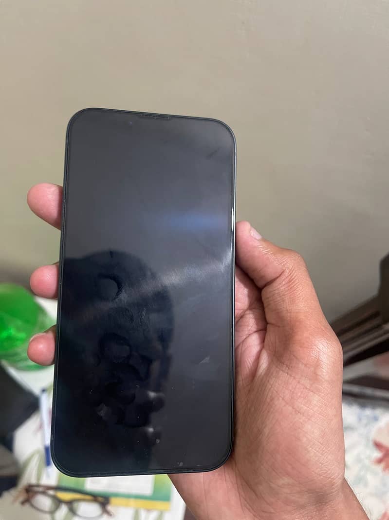 Apple iPhone 13 7