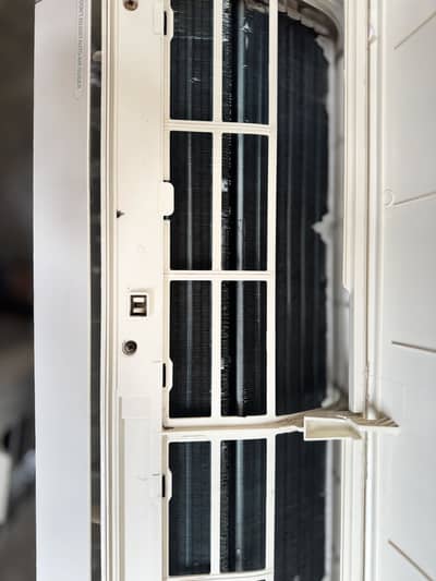 Gree no inverter AC 1.5 ton