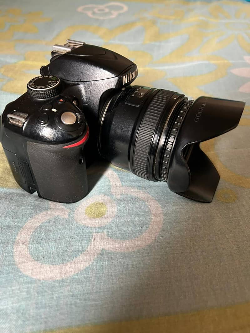 NIKON D3200 CAMERA 0