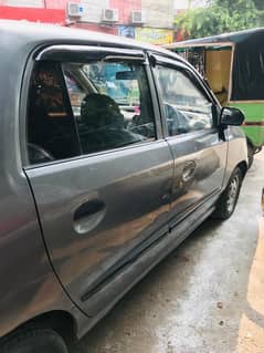 Santro urgent sale miner scratches