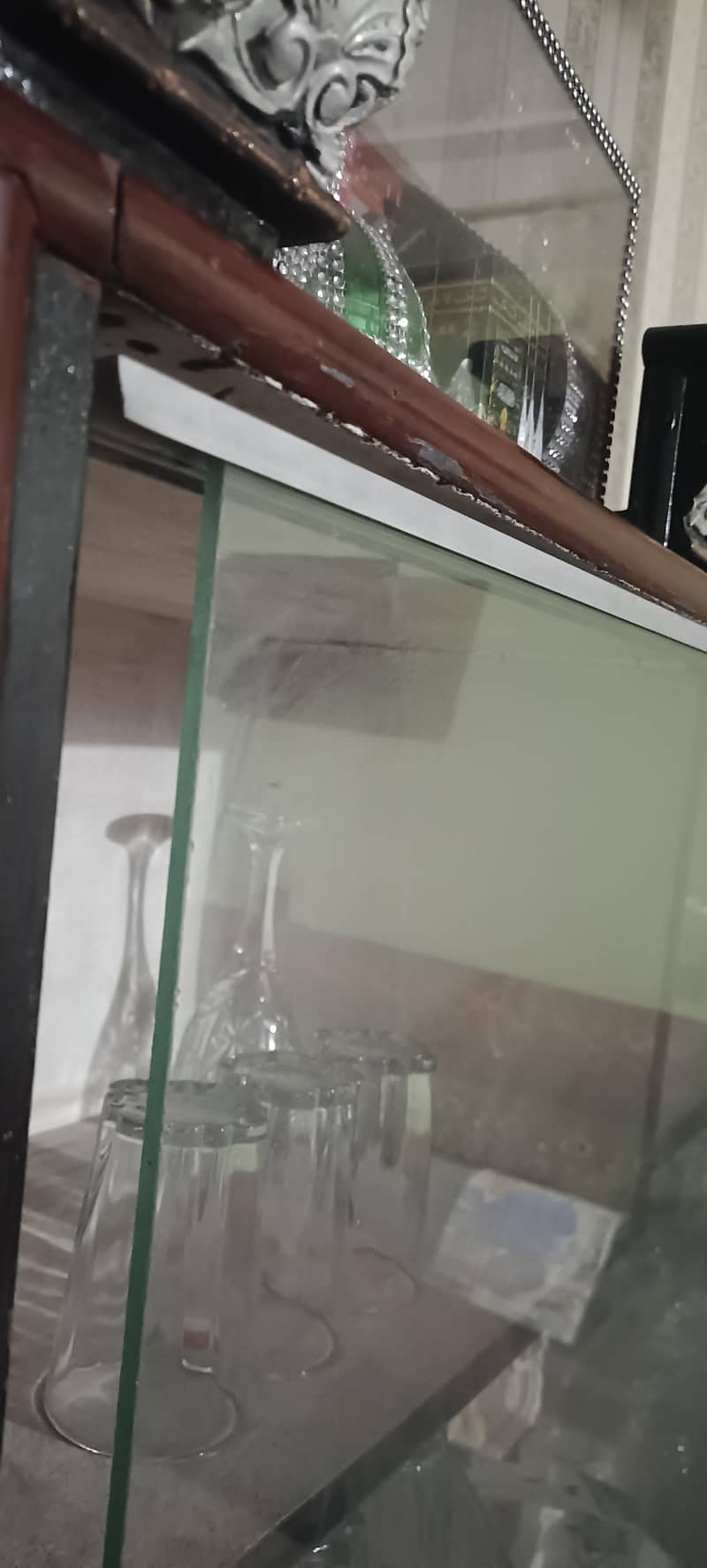 showcase and dressing table 6