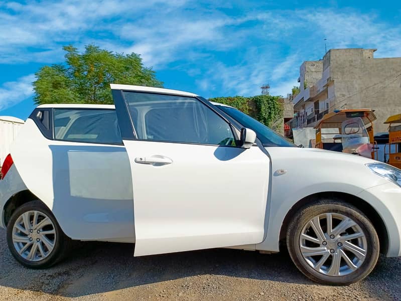 Suzuki Swift 2022 10