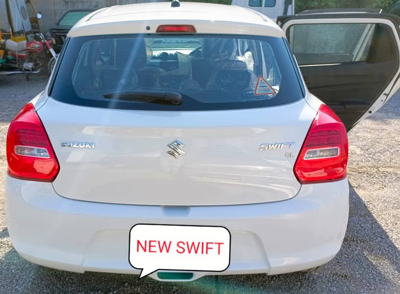 Suzuki Swift 2022 3