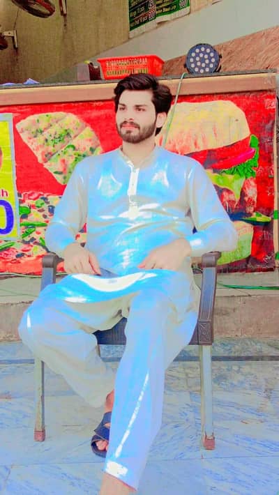 I m pizza fast food cheff need job 5 years experience
