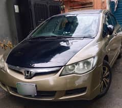 Honda Civic VTI 2010 model. Urgent sale. No dealers